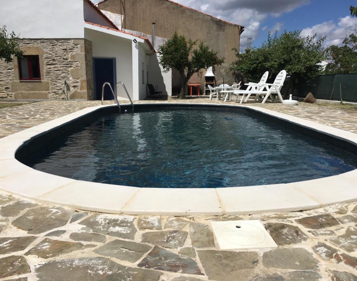 Casadaldeiadalmofala Extérieur photo